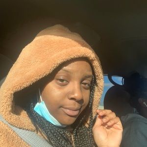 Meet your Posher, Lanajae